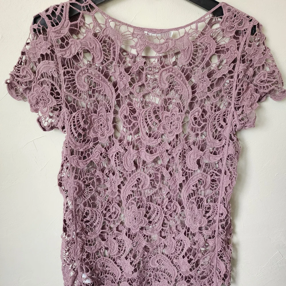 maurices Dusty Mauve Crochet Lace Short Sleeve Top - Picture 3 of 4